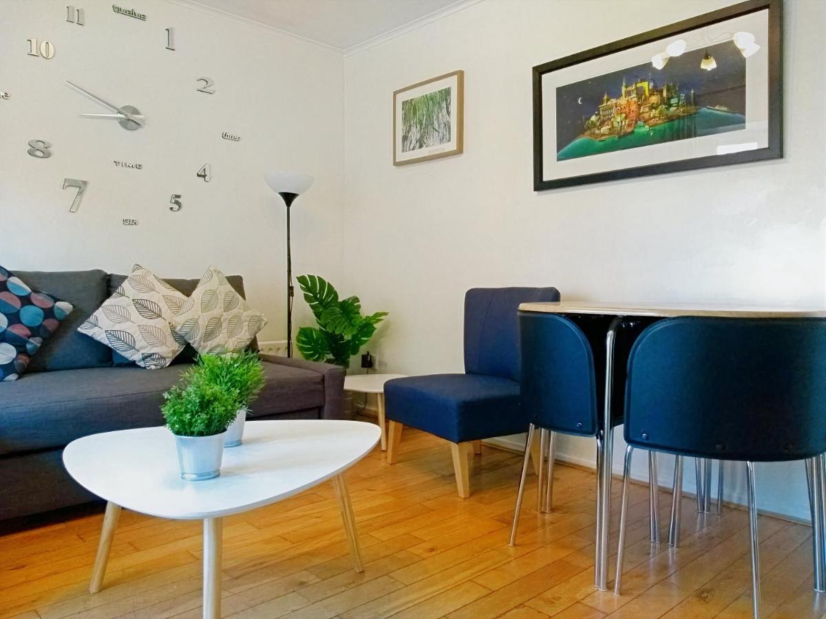 Very Central Location- Free Parking - 2 Bedrooms เบลฟาสต์ ภายนอก รูปภาพ