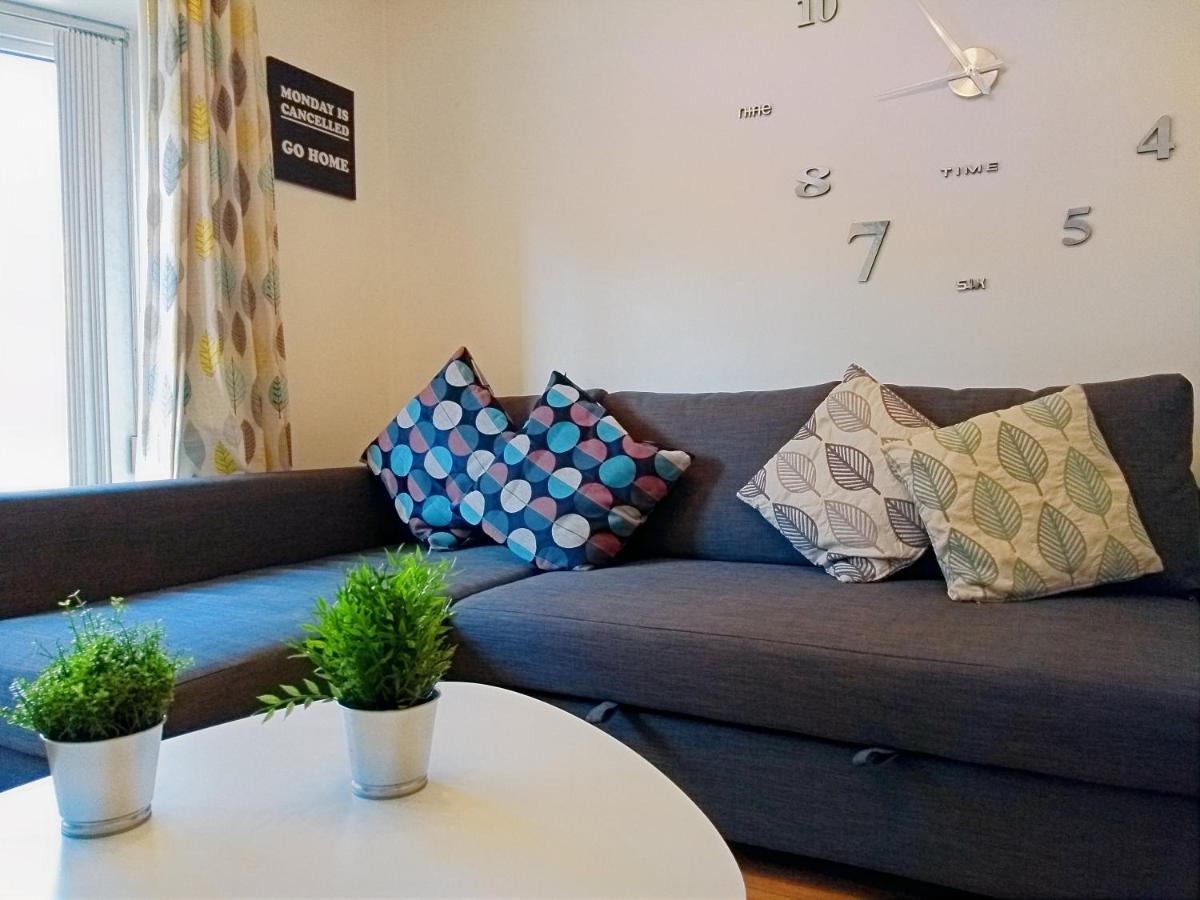 Very Central Location- Free Parking - 2 Bedrooms เบลฟาสต์ ภายนอก รูปภาพ