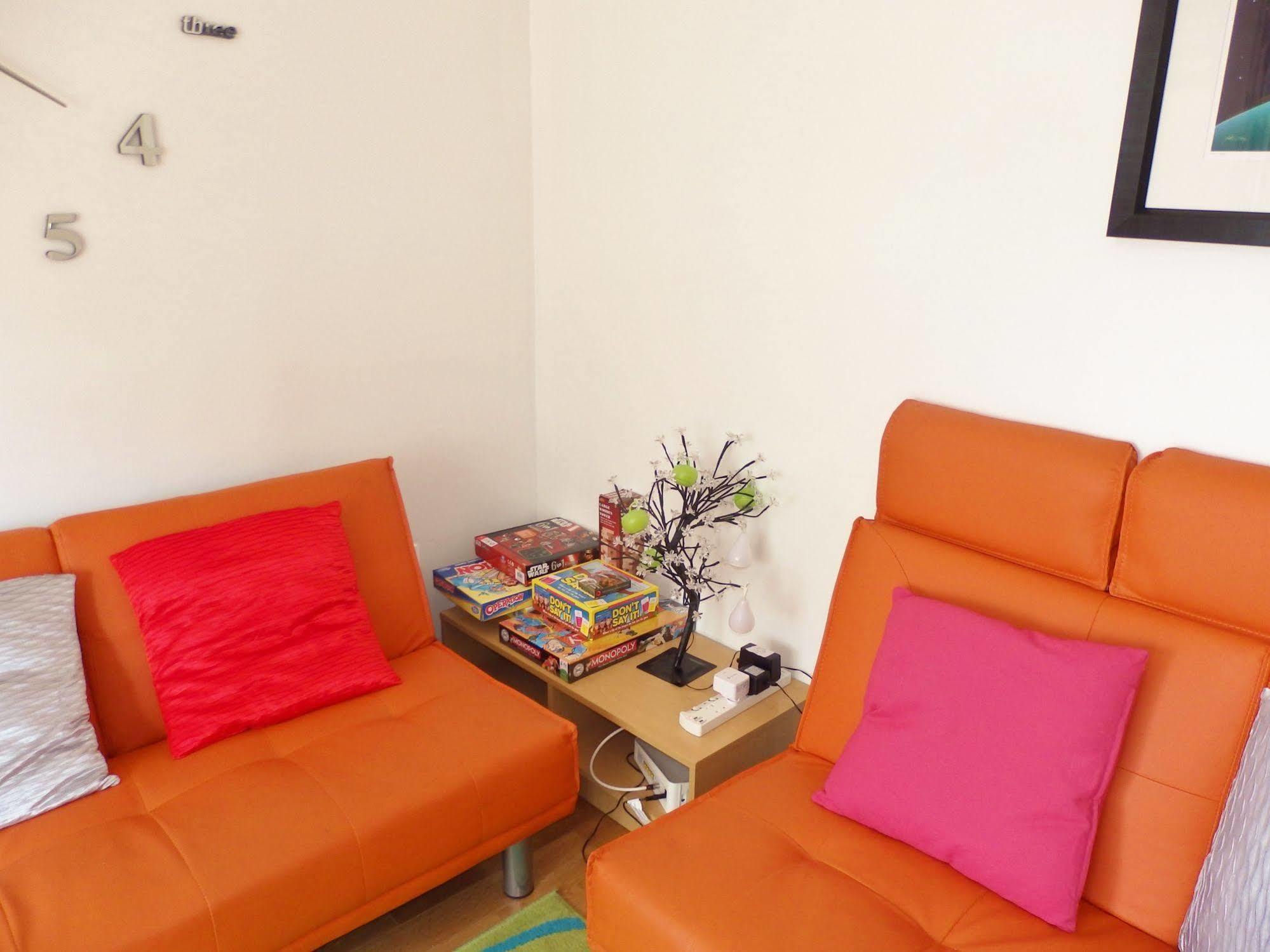 Very Central Location- Free Parking - 2 Bedrooms เบลฟาสต์ ภายนอก รูปภาพ