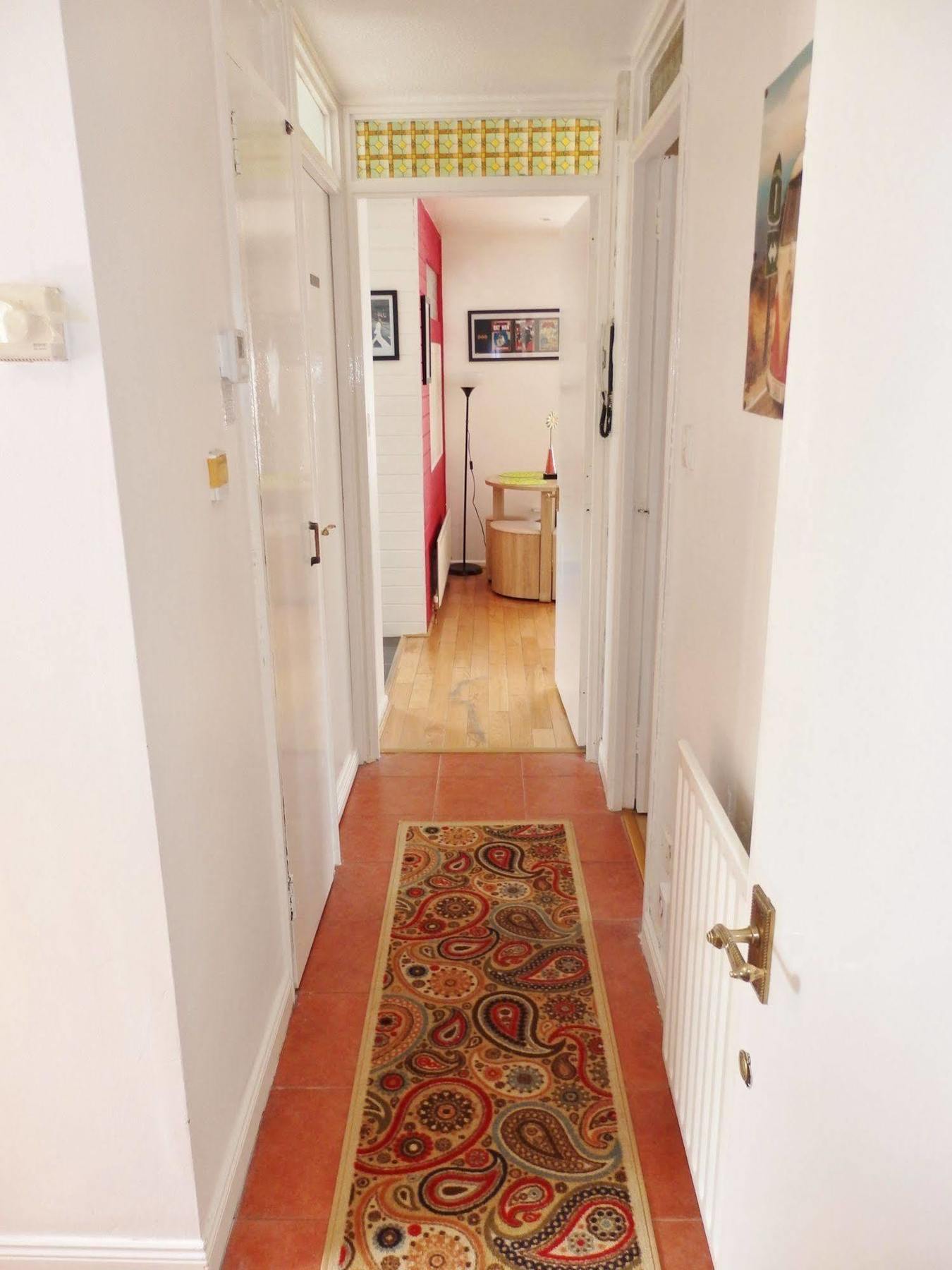 Very Central Location- Free Parking - 2 Bedrooms เบลฟาสต์ ภายนอก รูปภาพ