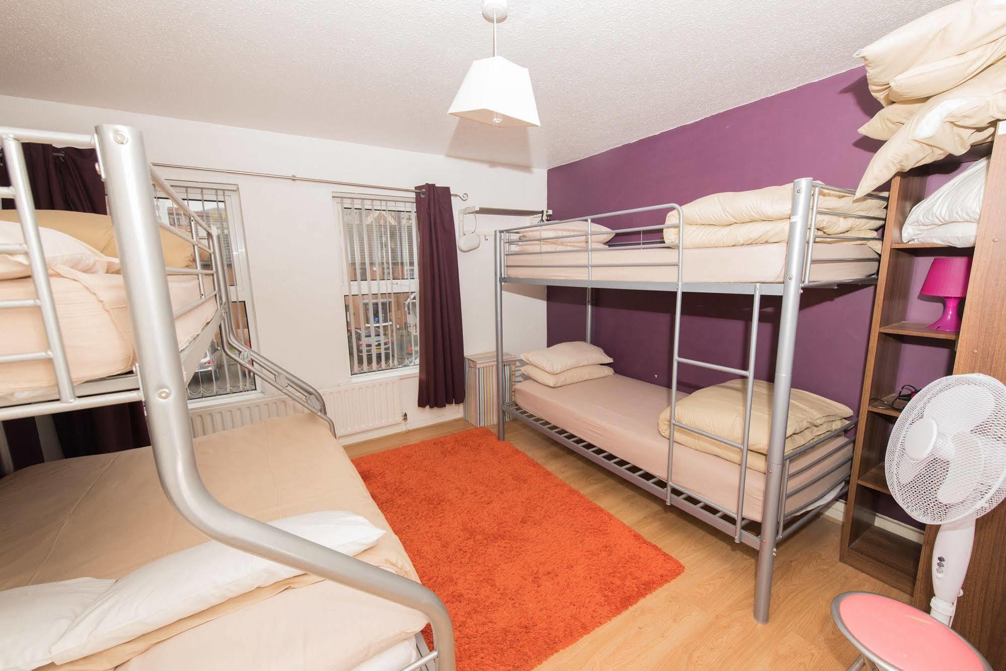Very Central Location- Free Parking - 2 Bedrooms เบลฟาสต์ ภายนอก รูปภาพ