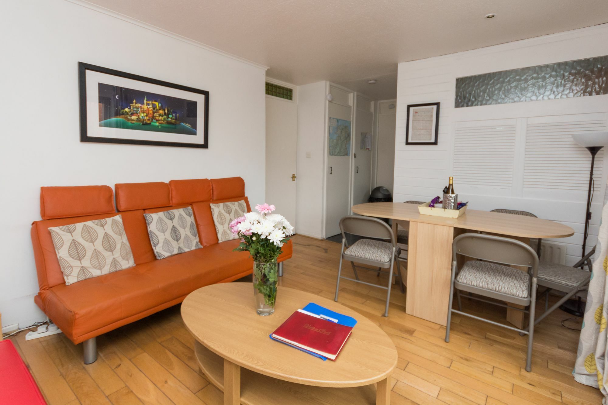 Very Central Location- Free Parking - 2 Bedrooms เบลฟาสต์ ภายนอก รูปภาพ